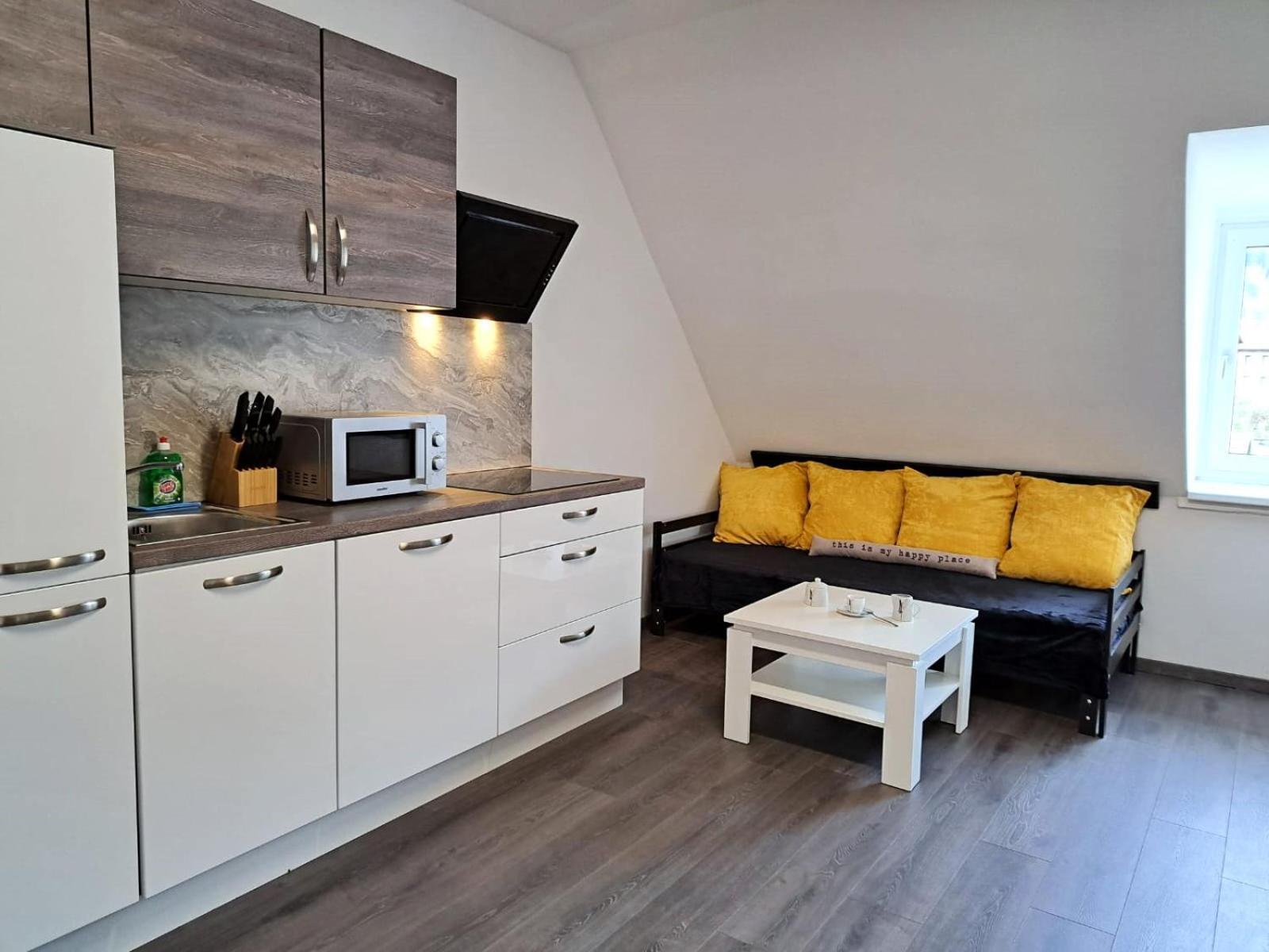 Rentcenter79 Apartment Sankt Peter-Freienstein ภายนอก รูปภาพ