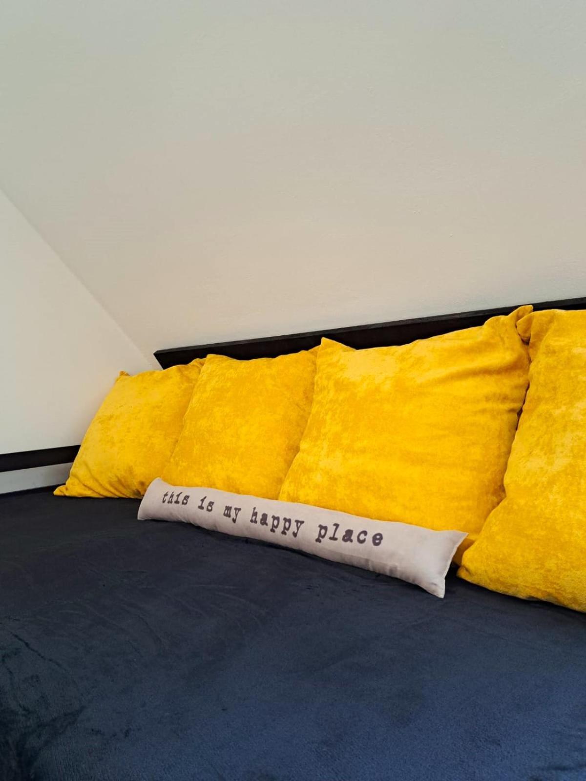 Rentcenter79 Apartment Sankt Peter-Freienstein ภายนอก รูปภาพ