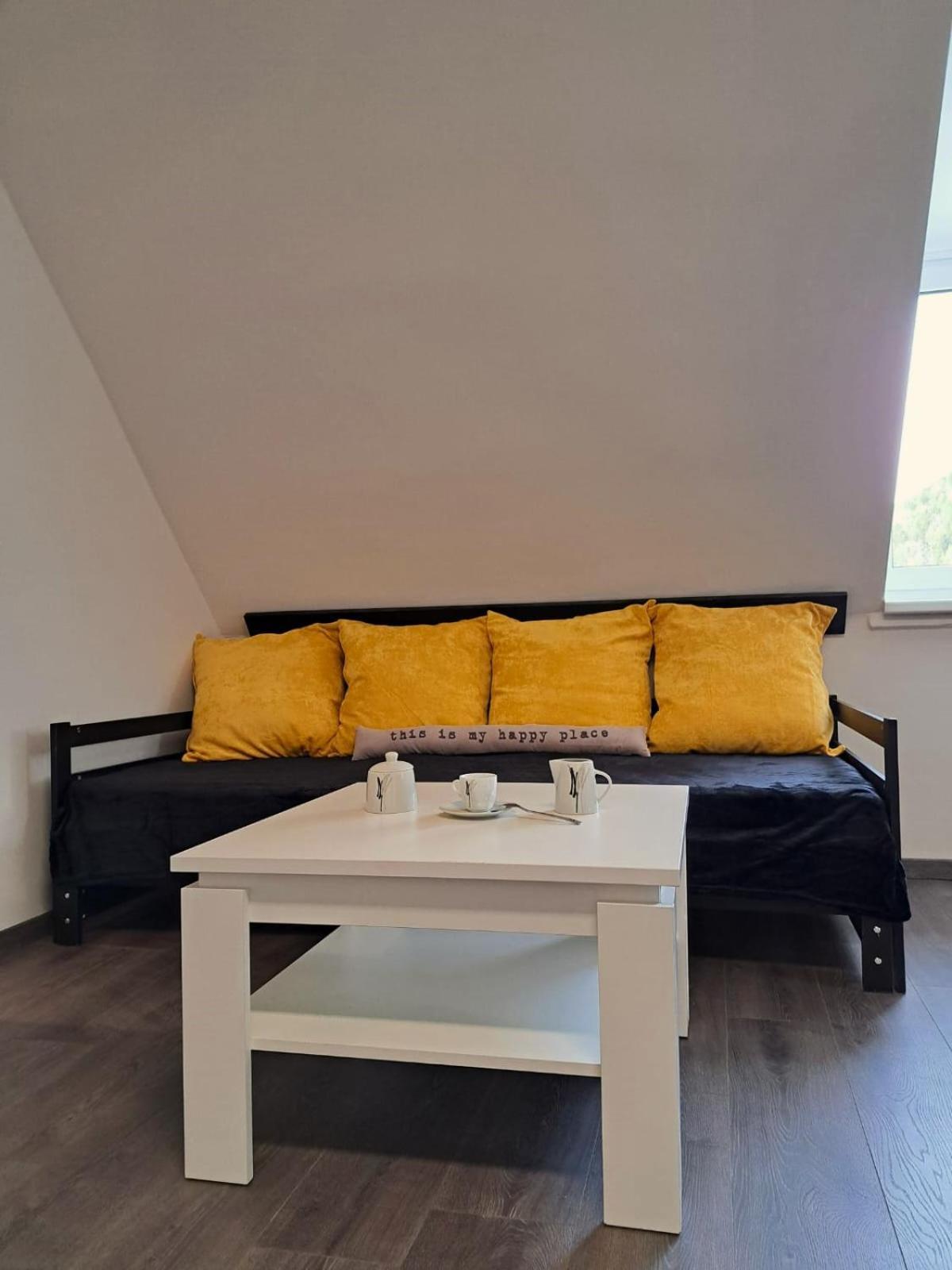 Rentcenter79 Apartment Sankt Peter-Freienstein ภายนอก รูปภาพ